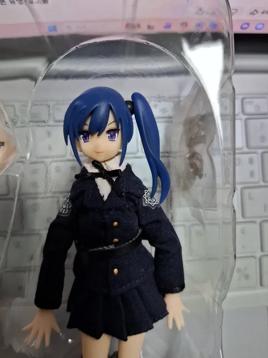 thumbnail-6